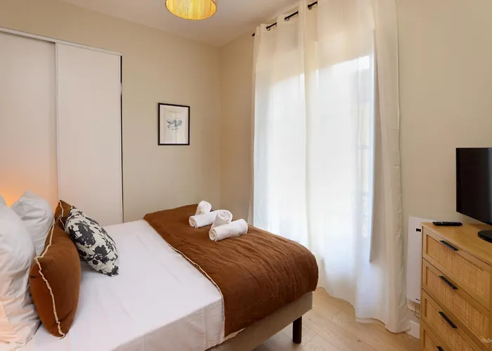 Cel Ethere By Rahault * Carcassonne